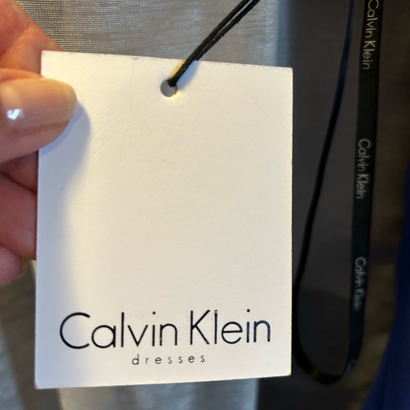 Long dress, brand new, never wore, backless cocktail dress - Picture 5 of 6